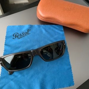 PERSOL SUNGLASSES 2575S Size 55